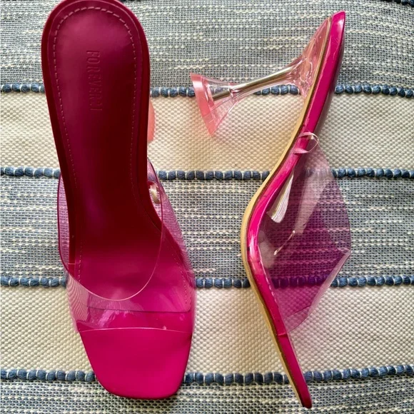 Pink Heels - Picture 2 of 3